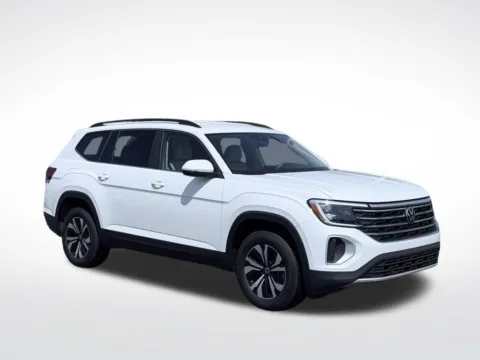 More photos of 2024 Volkswagen Atlas 2.0T SE at Zeigler BMW of Kalamazoo, MI