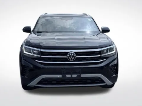 Photos of 2023 Volkswagen Atlas Cross Sport 2.0T SE for sale in Kalamazoo, MI at Zeigler BMW of Kalamazoo