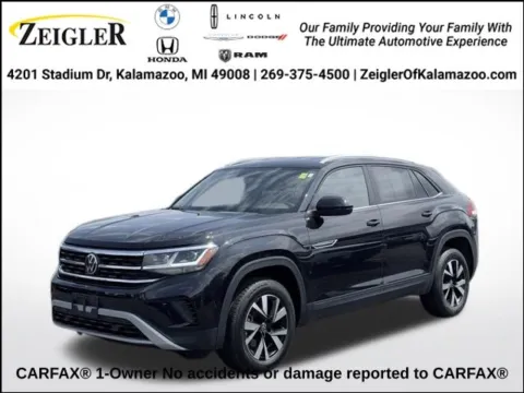 Black 2023 Volkswagen Atlas Cross Sport 2.0T SE for sale in Kalamazoo, MI