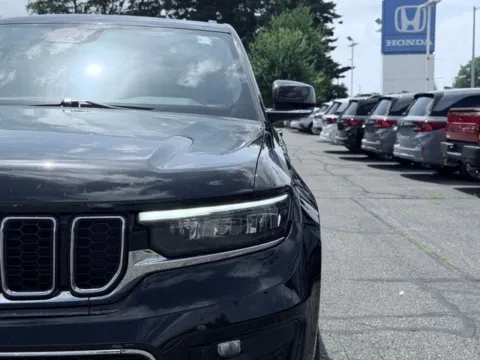 Another view of 2022 Jeep Grand Cherokee Overland for sale in Kalamazoo, MI at Zeigler BMW of Kalamazoo