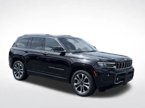 More photos of 2022 Jeep Grand Cherokee Overland at Zeigler BMW of Kalamazoo, MI