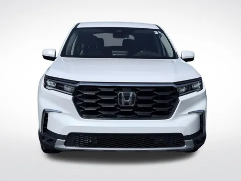 Photos of 2024 Honda Pilot EX-L for sale in Kalamazoo, MI at Zeigler BMW of Kalamazoo