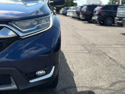 More photos of 2017 Honda CR-V Touring at Zeigler BMW of Kalamazoo, MI