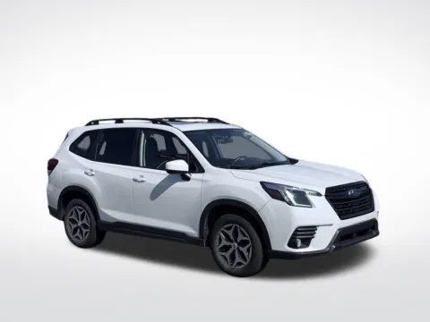 More photos of 2023 Subaru Forester Premium at Zeigler BMW of Kalamazoo, MI