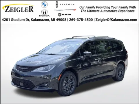 Black 2020 Chrysler Pacifica Launch Edition for sale in Kalamazoo, MI
