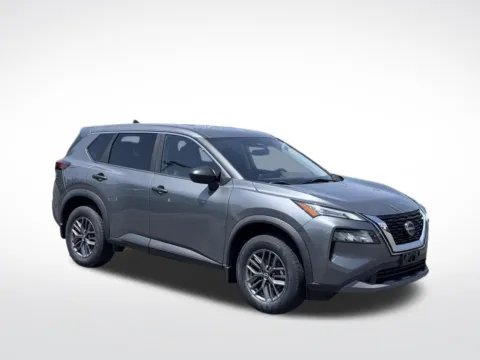 More photos of 2023 Nissan Rogue S at Zeigler BMW of Kalamazoo, MI