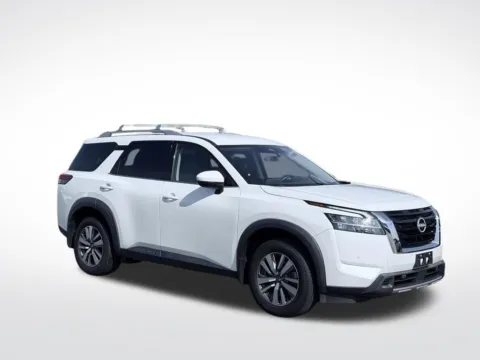 More photos of 2023 Nissan Pathfinder SL at Zeigler BMW of Kalamazoo, MI