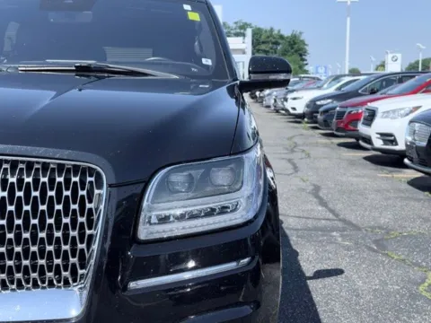 Another view of 2019 Lincoln Navigator L Reserve for sale in Kalamazoo, MI at Zeigler BMW of Kalamazoo