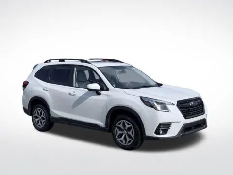 More photos of 2024 Subaru Forester Premium at Zeigler BMW of Kalamazoo, MI