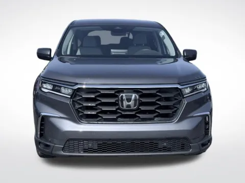 Photos of 2023 Honda Pilot LX for sale in Kalamazoo, MI at Zeigler BMW of Kalamazoo