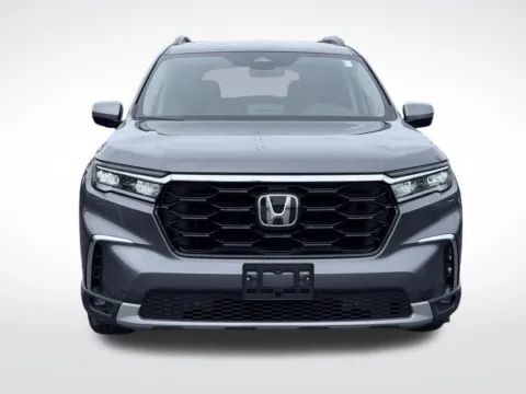 Photos of 2025 Honda Pilot Touring for sale in Kalamazoo, MI at Zeigler BMW of Kalamazoo