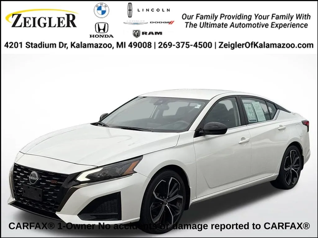 White 2023 Nissan Altima 2.5 SR for sale in Kalamazoo, MI