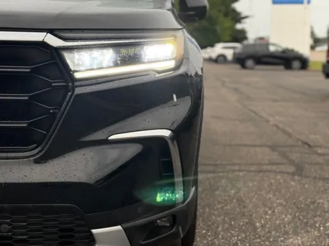 More photos of 2024 Honda Pilot Touring at Zeigler BMW of Kalamazoo, MI