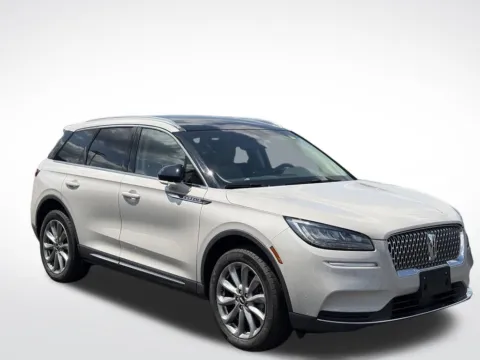 More photos of 2022 Lincoln Corsair Standard at Zeigler BMW of Kalamazoo, MI