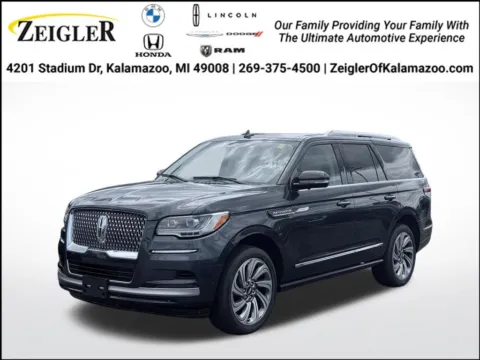 Blue 2022 Lincoln Navigator Standard for sale in Kalamazoo, MI