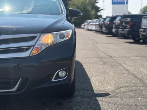 More photos of 2015 Toyota Venza XLE at Zeigler BMW of Kalamazoo, MI