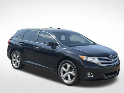 Photos of 2015 Toyota Venza XLE for sale in Kalamazoo, MI at Zeigler BMW of Kalamazoo