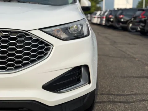 More photos of 2024 Ford Edge SEL at Zeigler BMW of Kalamazoo, MI