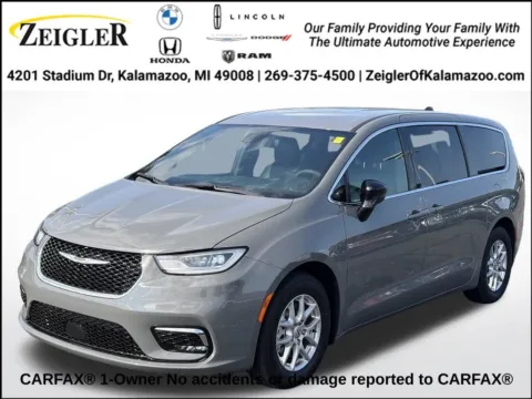 Gray 2025 Chrysler Pacifica Select for sale in Kalamazoo, MI