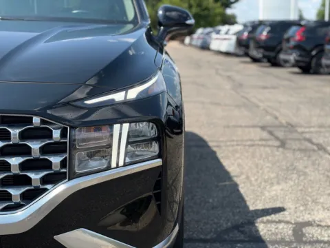 More photos of 2023 Hyundai Santa Fe SEL at Zeigler BMW of Kalamazoo, MI