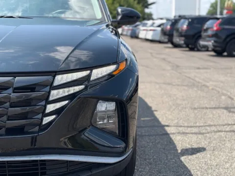 More photos of 2024 Hyundai Tucson SEL at Zeigler BMW of Kalamazoo, MI