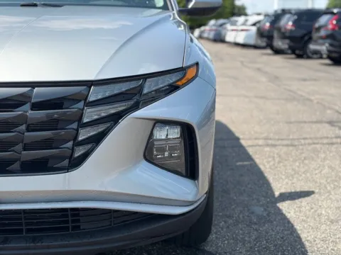 More photos of 2024 Hyundai Tucson SEL at Zeigler BMW of Kalamazoo, MI