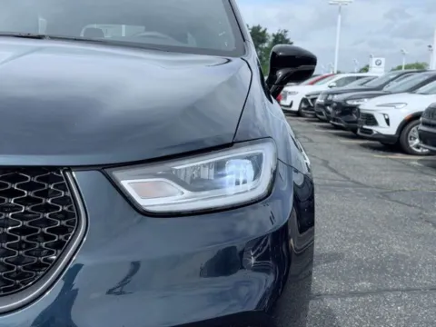 Another view of 2025 Chrysler Pacifica Limited for sale in Kalamazoo, MI at Zeigler BMW of Kalamazoo