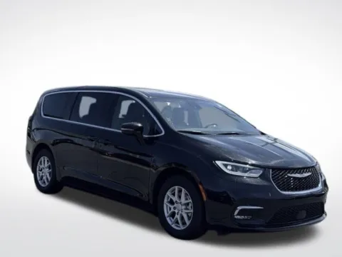 Another view of 2025 Chrysler Pacifica Select for sale in Kalamazoo, MI at Zeigler BMW of Kalamazoo
