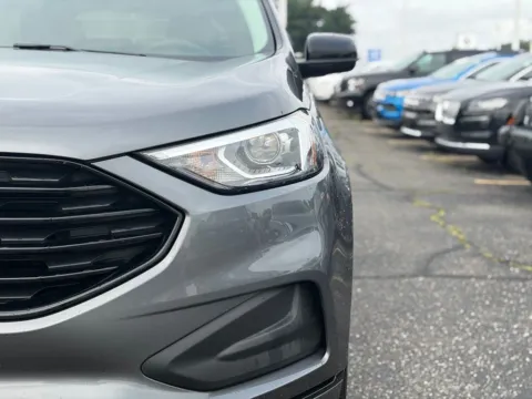More photos of 2023 Ford Edge SE at Zeigler BMW of Kalamazoo, MI