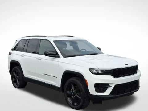 Photos of 2023 Jeep Grand Cherokee Altitude X for sale in Kalamazoo, MI at Zeigler BMW of Kalamazoo