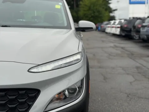 More photos of 2022 Hyundai Kona SE at Zeigler BMW of Kalamazoo, MI