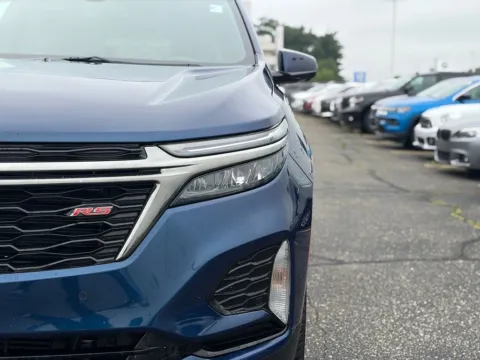 More photos of 2023 Chevrolet Equinox RS at Zeigler BMW of Kalamazoo, MI