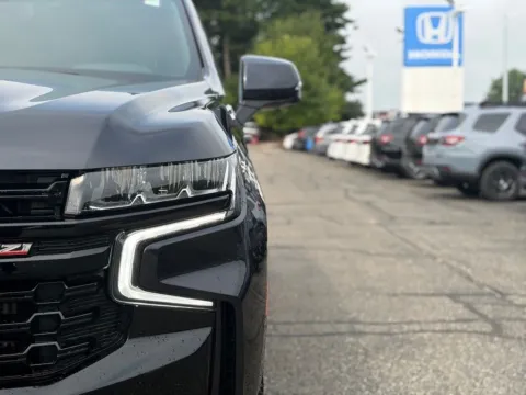 More photos of 2024 Chevrolet Suburban Z71 at Zeigler BMW of Kalamazoo, MI