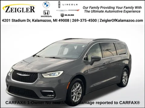 Gray 2022 Chrysler Pacifica Touring L for sale in Kalamazoo, MI