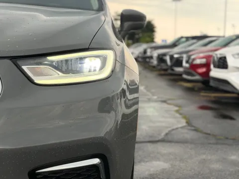 More photos of 2022 Chrysler Pacifica Touring L at Zeigler BMW of Kalamazoo, MI