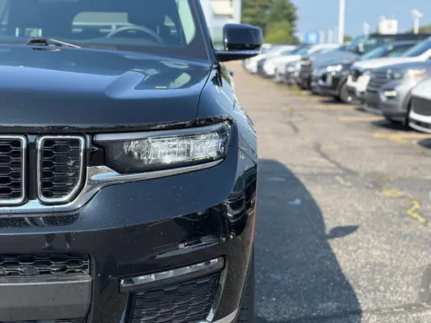 More photos of 2024 Jeep Grand Cherokee L Limited at Zeigler BMW of Kalamazoo, MI