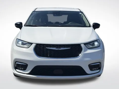 Another view of 2024 Chrysler Pacifica Touring L for sale in Kalamazoo, MI at Zeigler BMW of Kalamazoo
