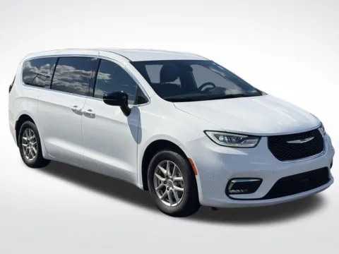 Photos of 2025 Chrysler Pacifica Select for sale in Kalamazoo, MI at Zeigler BMW of Kalamazoo