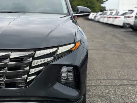 More photos of 2023 Hyundai Tucson Limited at Zeigler BMW of Kalamazoo, MI
