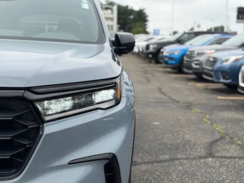 More photos of 2025 Honda Pilot Sport at Zeigler BMW of Kalamazoo, MI
