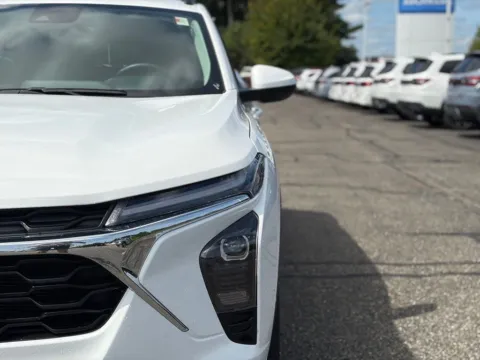 More photos of 2025 Chevrolet Trax LT at Zeigler BMW of Kalamazoo, MI