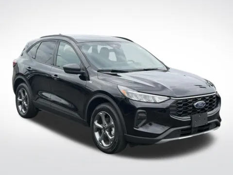 Photos of 2025 Ford Escape Active for sale in Kalamazoo, MI at Zeigler BMW of Kalamazoo