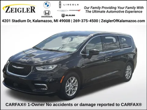 Black 2025 Chrysler Pacifica Select for sale in Kalamazoo, MI