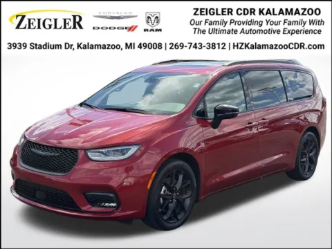 Red 2025 Chrysler Pacifica Limited for sale in Kalamazoo, MI