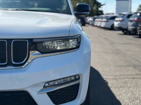 More photos of 2025 Jeep Grand Cherokee Limited at Zeigler BMW of Kalamazoo, MI