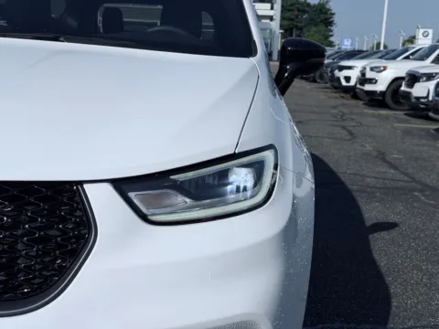 Another view of 2025 Chrysler Pacifica Limited for sale in Kalamazoo, MI at Zeigler BMW of Kalamazoo
