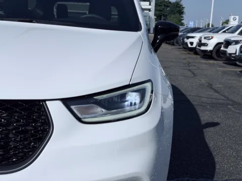 More photos of 2025 Chrysler Pacifica Limited at Zeigler BMW of Kalamazoo, MI