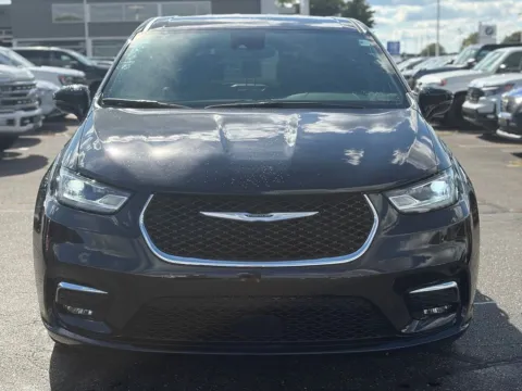 Another view of 2025 Chrysler Pacifica Select for sale in Kalamazoo, MI at Zeigler BMW of Kalamazoo