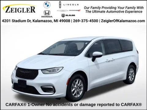 White 2025 Chrysler Pacifica Select for sale in Kalamazoo, MI