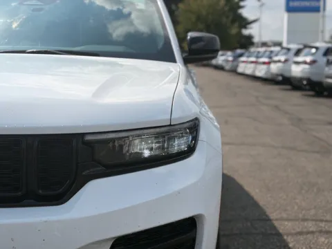 More photos of 2025 Jeep Grand Cherokee Altitude at Zeigler BMW of Kalamazoo, MI